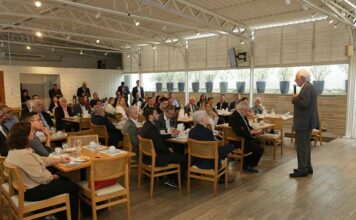 Vice-Governador enaltece profissionais de administração em palestra no CRA-PR