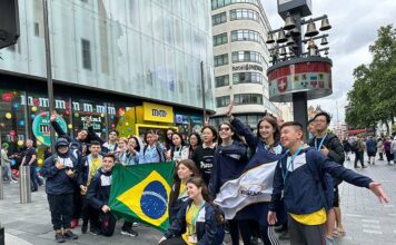 Estudantes de Curitiba embarcam para Intercâmbio Europeu em Londres