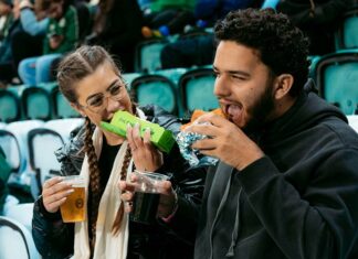 Estádio também é lugar de comer bem: torcedor tem à disposição cardápio variado no Couto Pereira, em Curitiba
