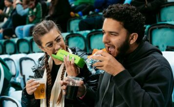 Estádio também é lugar de comer bem: torcedor tem à disposição cardápio variado no Couto Pereira, em Curitiba