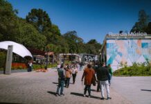 Rua da Música promove Oktoberfest em Curitiba