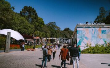 Rua da Música promove Oktoberfest em Curitiba