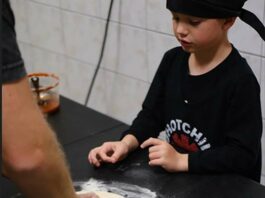 Pizza: malabarismos com a massa e cardápio de casamento conquistam clientes