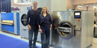 Premiada empresária curitibana atua como jurada no Congresso Nacional de Lavanderia