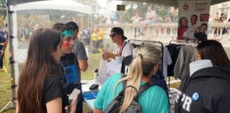 Amigos do HC recebem calouros da UFPR com ação solidária no banho de lama
