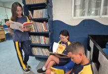 Leitura em telas cresce no Brasil e reacende debate sobre formação de leitores na infância