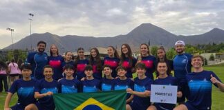 Estudantes de Curitiba participam de campeonatos esportivos e culturais no Chile